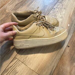 Women’s Nike Air Force 1 Sage Low Desert Ore